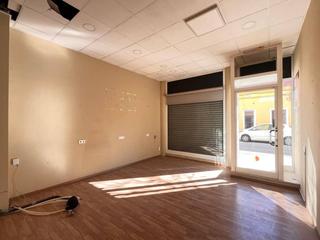 Location Local commercial à General padrós 34. Local en alquiler en caldes de montbui