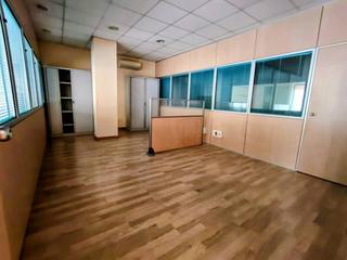 Geschäftsraum in Avel·li xalabarder 14. ! oportunidad única!  acogedor  local en venta en caldes de mont