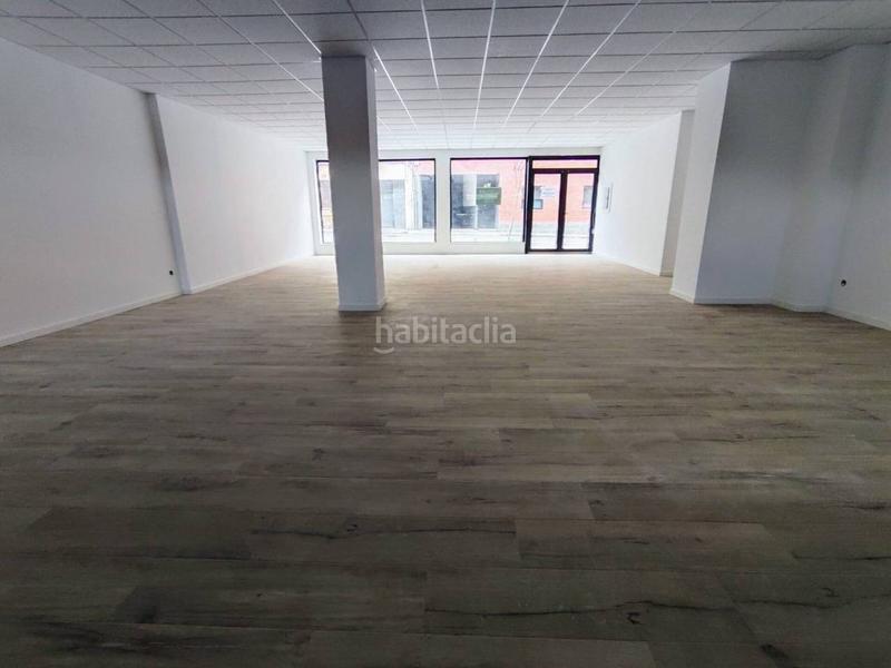 Foto 8346dea3-7724-4127-9883-7748a926c3cb. Alquiler local comercial local en alquiler con salida de humos, muy espacioso y luminosofinca semi nueva. en Caldes de Montbui