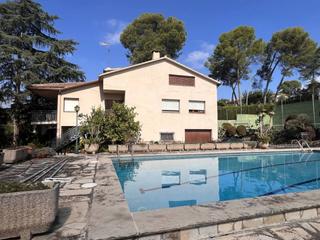 Casa en Lli dAmunt. Casa en venta en lli damunt