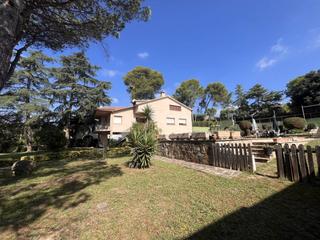 Casa a Lli dAmunt. Casa en venta en lli damunt