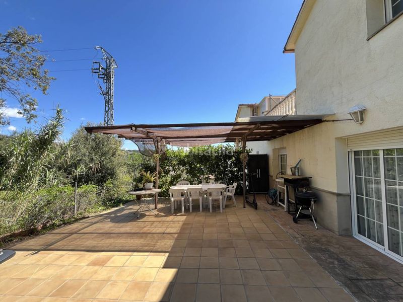 Foto 8a77ea6d-e8ea-4926-bb5e-6503138aaf19. Casa amb calefacció aparcament a Caldes de Montbui