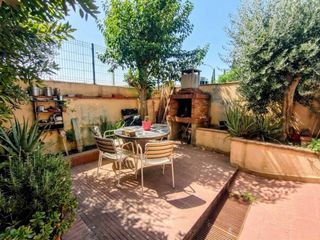 Appartement à Pasaje montserrat 2. Piso en venta en caldes de montbui