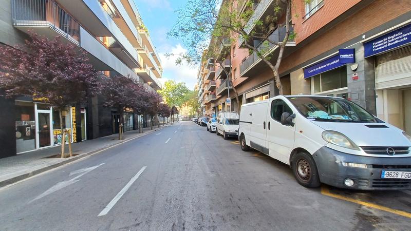 Foto acf532b0-7558-41a9-80cb-2aa89975e5c4. Car parking in carrer de sant pere d'abanto 8 in Hostafrancs Barcelona