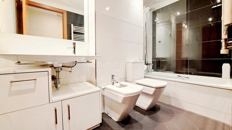 Foto 304219bb-6022-4071-abfd-2679455eaa08. Flat with heating parking in Centre Granollers