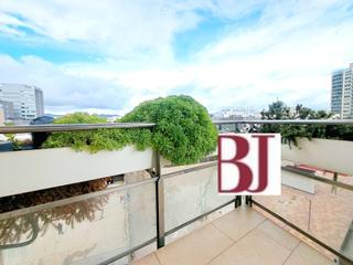 Appartement dans Diagonal Mar i el Front Martim del Poblenou. Buen piso con terraza en edificio de pocos aos cerca del mar