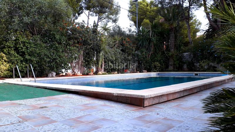 Foto 989ea0d0-5ee2-4382-b6e0-e7aaf35d435a. Chalet espectacular casa de alto standing, situada en la zona más exclusiva . en Castelldefels