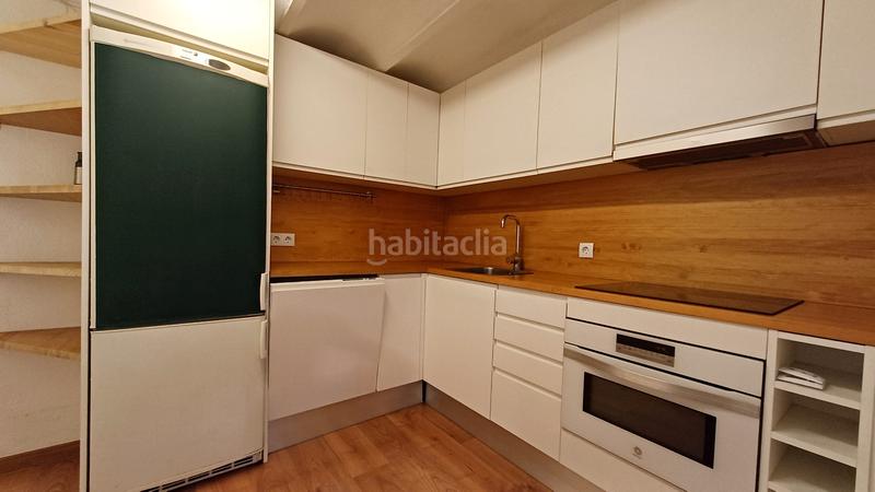 Foto ae400520-e5bf-4c9e-89bc-f28022db6ed3. Alquiler oficina  polivalente en aragón - rambla cataluña en Barcelona