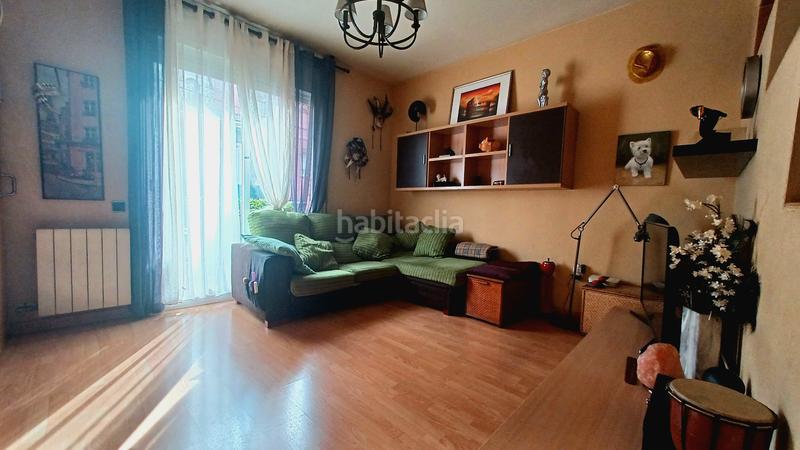 Foto dabf1d74-d2df-4382-9e7d-426ee3978b8a. Reihenhaus mit heizung in Collblanc Hospitalet de Llobregat (L´)