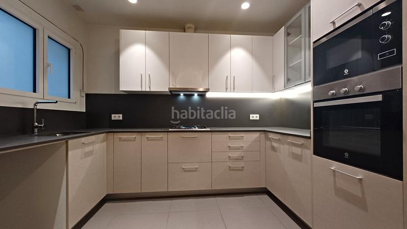 Foto 11af7722-4b15-44c5-9d66-9975f72734c0. Rent flat with heating in La Salut Barcelona