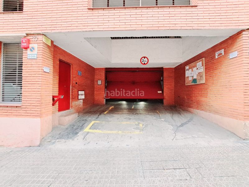 Foto e17ad7b3-d80c-4877-a1b9-a4c309c16232. Aparcament cotxe a La Teixonera Barcelona