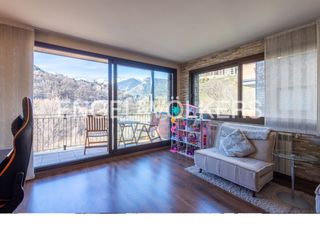 Pis a L´Aldosa-Anyós. Piso luminoso con vistas abiertas en anyós – ideal para vivir y
