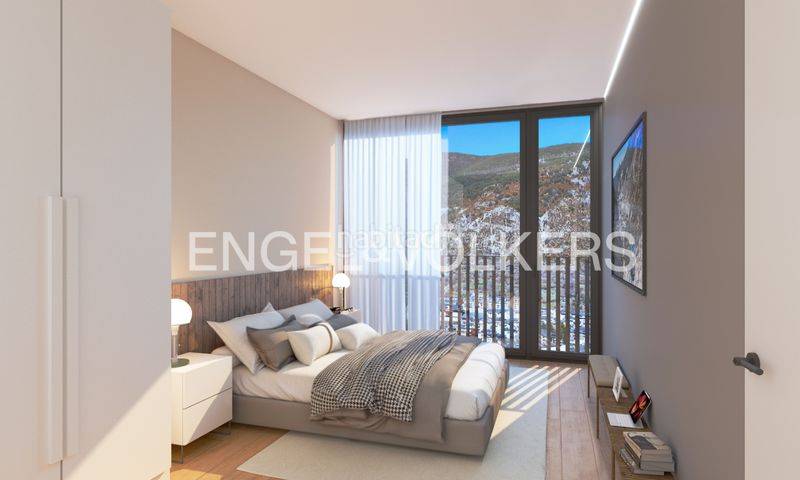 Foto 1b80a0d2-5bbf-47b1-8d1a-f612558c40ed. Pis a Encamp Encamp