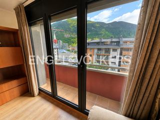 Lloguer Pis a Els Vilars d´Engordany. Alquiler en el centro con sol y vistas privilegiadas a caldea