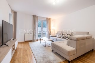 Miete Etagenwohnung in N/a. Piso acogedor con gran terraza en arinsal