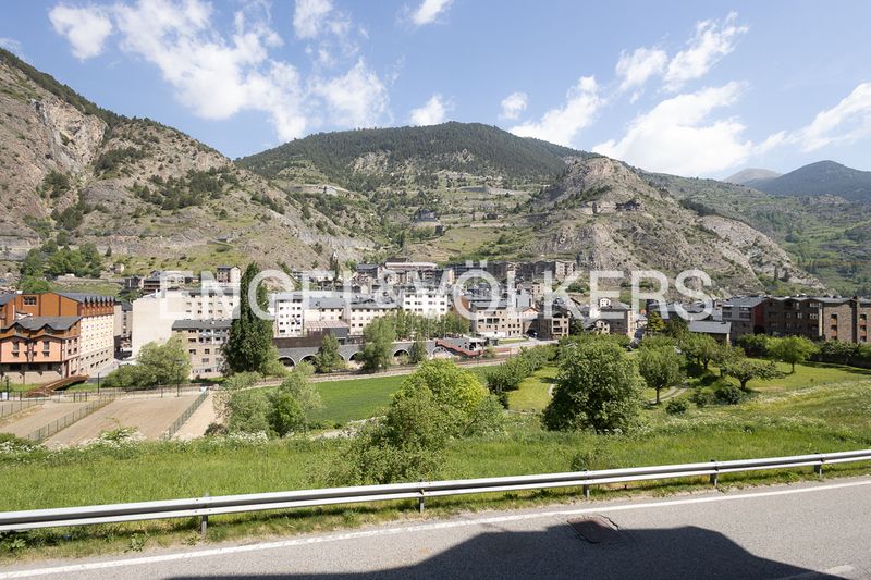 Foto c07d518c-c088-41ca-aeb4-2b5f8d39d340. Pis amb calefacció aparcament a Canillo Canillo