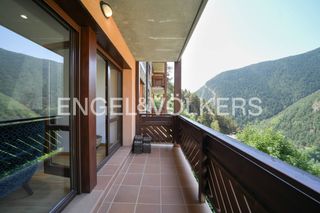 Piso en Arinsal-Erts. Un refugio exclusivo en el pueblo de arinsal