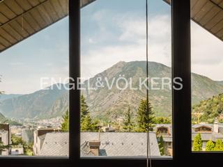 Casa adossada a Escaldes-Engordany. Un refugio de lujo en el corazón de la naturaleza, a un paso de