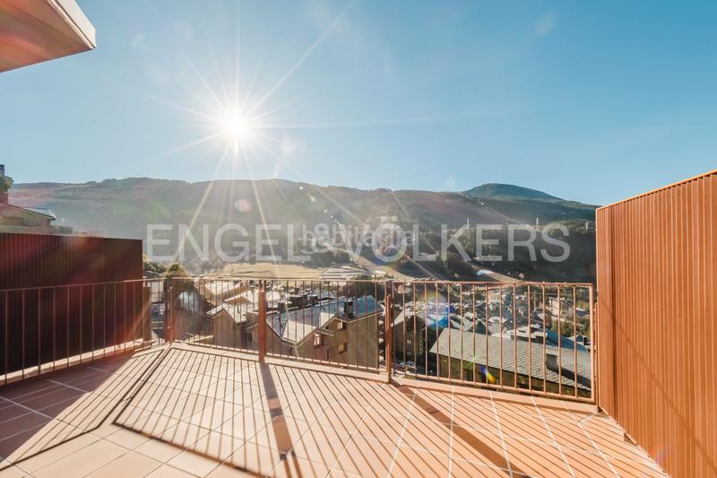 Foto 2f68e98c-9bc7-4623-a991-7230b2369da4. Casa amb aparcament a El Tarter Canillo