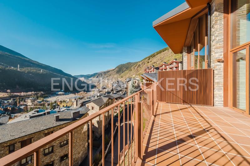 Foto 8d69f111-37fe-460e-9150-453d2923c4c0. Casa amb aparcament a El Tarter Canillo