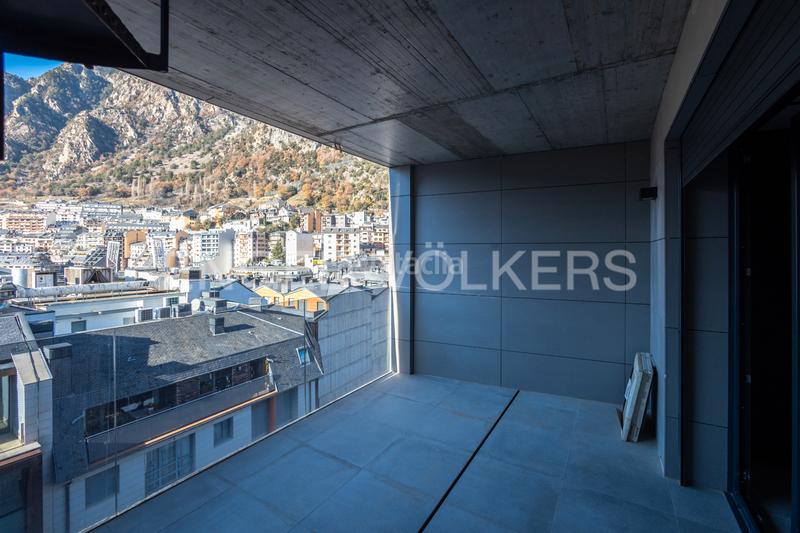 Foto 603c7503-45f5-4898-ab13-df9e6d128a6b. Attico in carrer prat del rull 10 in Centro Andorra la Vella