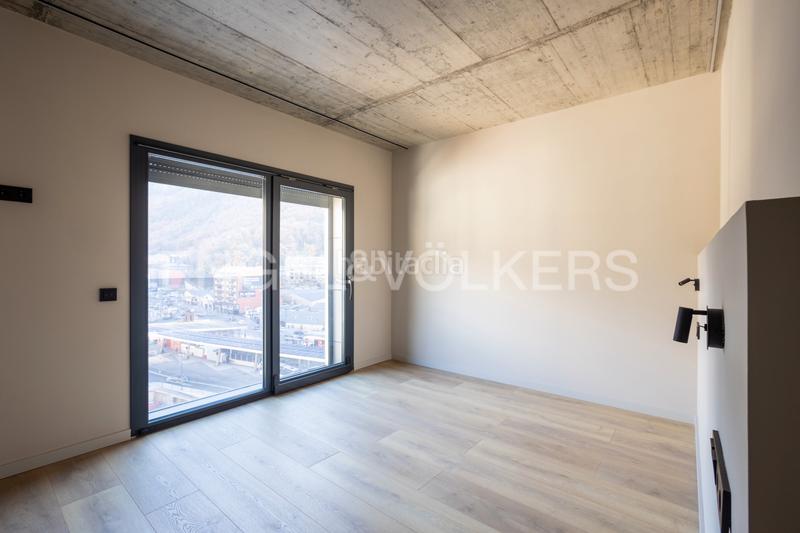 Foto dfbfc33c-98e2-4bd5-951d-d7e184e749a6. Attico in carrer prat del rull 10 in Centro Andorra la Vella