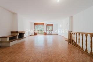Casa adossada a Arans-La Cortinada. Dúplex con vistas espectaculares a ordino – espacio, luz y tranq