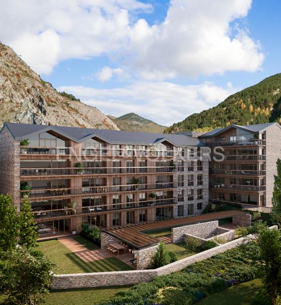 Foto e5c105d2-39d5-48af-a73e-807e8f7c7da5. Pis a Canillo Canillo