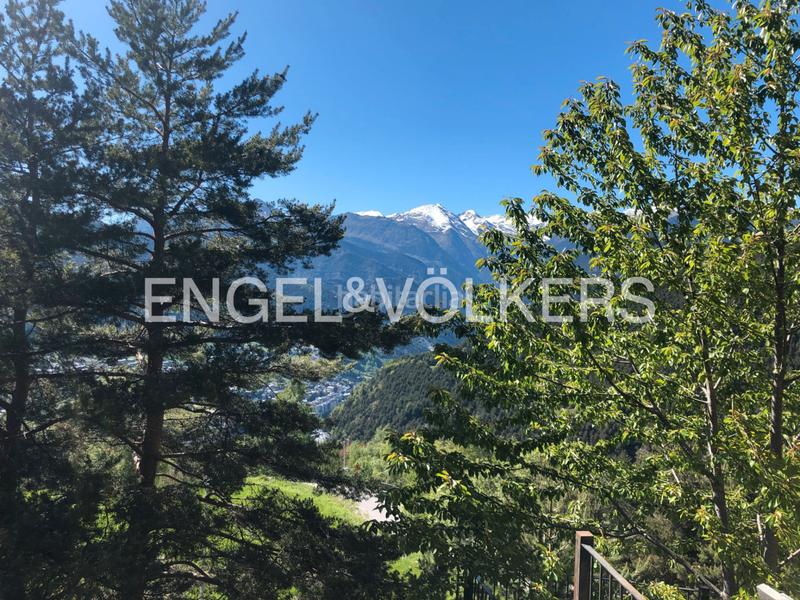 Foto a2cf89e2-b9be-461e-886c-cb3a7bb9b8cf. Terreno residencial parcela con magníficas vistas y proyecto incluido en la carretera de los cortals d'anyós. en La Massana