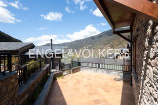 House in Els Cortals. Casa con terrazas en un entorno incomparable en encamp