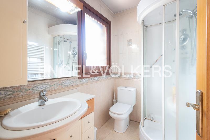 Foto 4eed51ae-a1cf-4a4d-992a-d313503b266b. Casa amb aparcament a Els Cortals Encamp