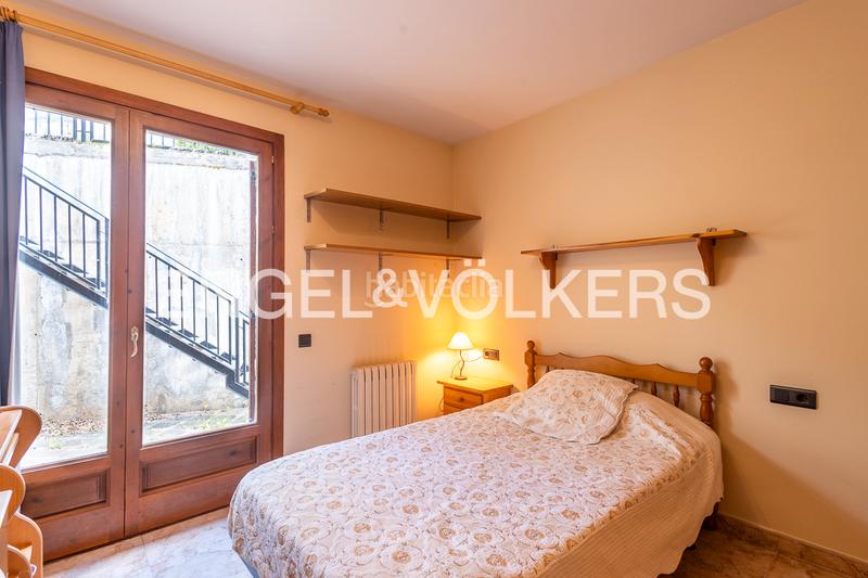 Foto a7ab3280-7de7-487d-9921-1fa7c2260a83. Casa amb aparcament a Els Cortals Encamp