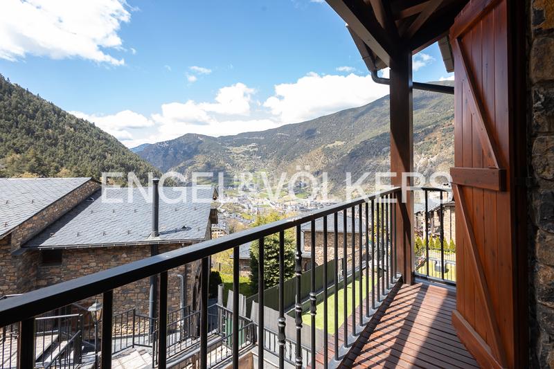 Foto f3cc3b3f-63de-4283-8a93-7c68838fd96d. Casa amb aparcament a Els Cortals Encamp