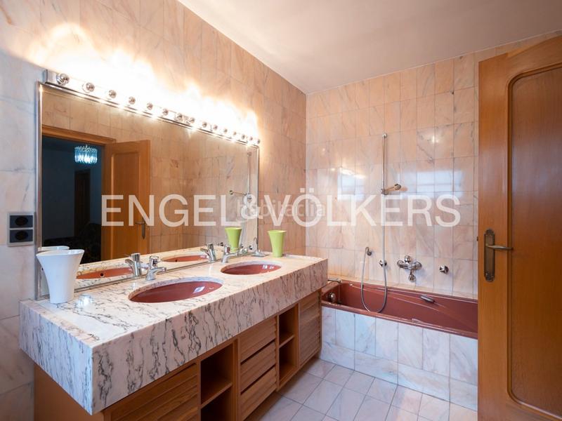 Foto ceda7ff9-1294-4f49-bde6-1248b53ef949. Haus mit kamin parking in Sant Julià Sant Julià de Lòria