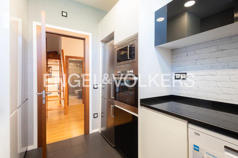 Foto 4466da2c-3d8f-449b-89de-05becce7b97e. Pis amb xemeneia aparcament a Els Cortals Encamp