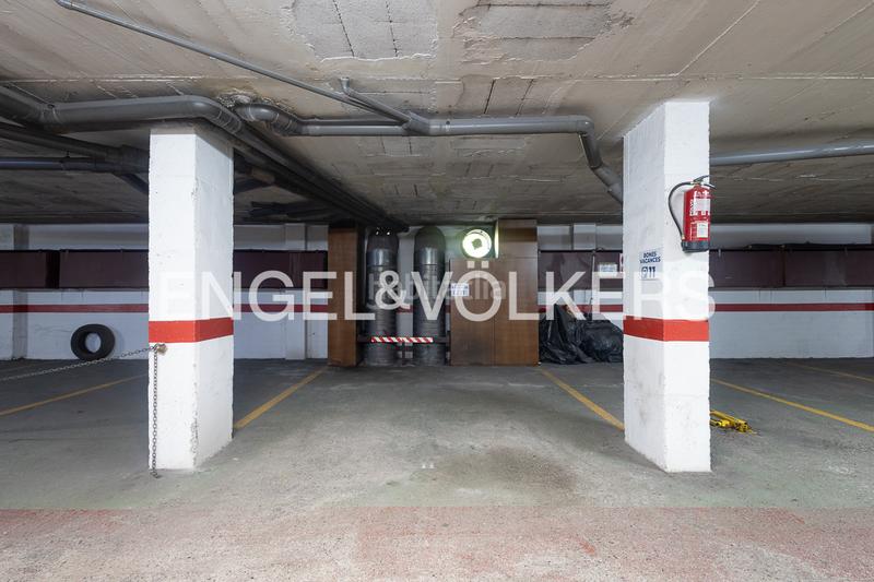 Foto a0d978bd-ce23-4826-8a37-a9447cea8af7. Pis amb xemeneia aparcament a Els Cortals Encamp