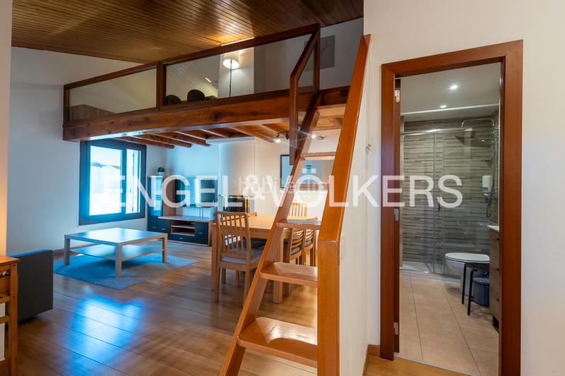 Foto be99dd0b-7b7d-4a72-bebf-b3dc2eab31ce. Pis amb xemeneia aparcament a Els Cortals Encamp