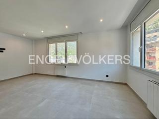 Lloguer Pis a Escaldes-Engordany. Piso renovado de 3 habitaciones en el centro de escaldes
