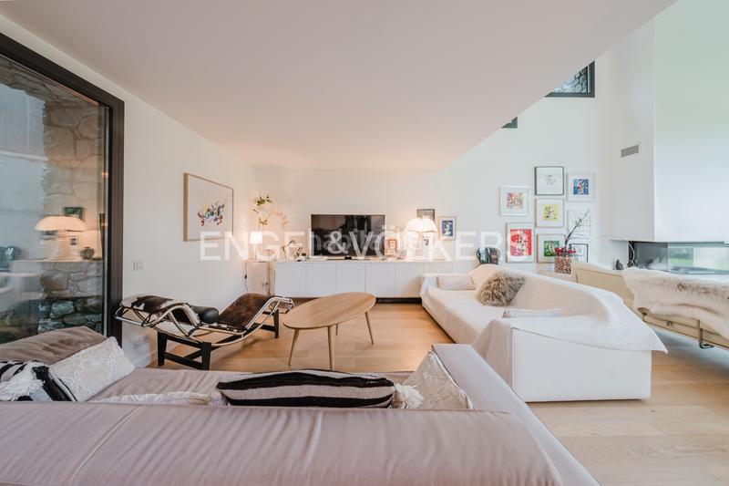 Foto 04a51223-0cc5-489c-a433-7a988a5abb81. Xalet amb xemeneia calefacció aparcament a Els Cortals Encamp