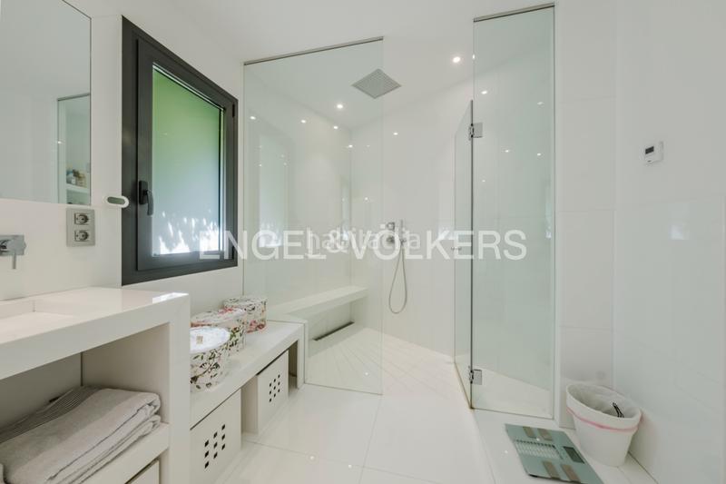 Foto 616d2533-bb04-4db9-92d9-200bae5b2d5a. Xalet amb xemeneia calefacció aparcament a Els Cortals Encamp