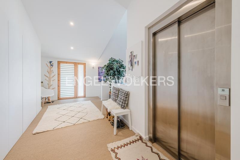 Foto 9a3f2553-ba52-47ef-96e5-80fa3efab4bb. Xalet amb xemeneia calefacció aparcament a Els Cortals Encamp