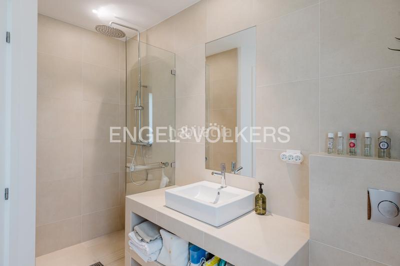 Foto 9a6c85a8-1c42-49af-b598-d516002bfa30. Xalet amb xemeneia calefacció aparcament a Els Cortals Encamp