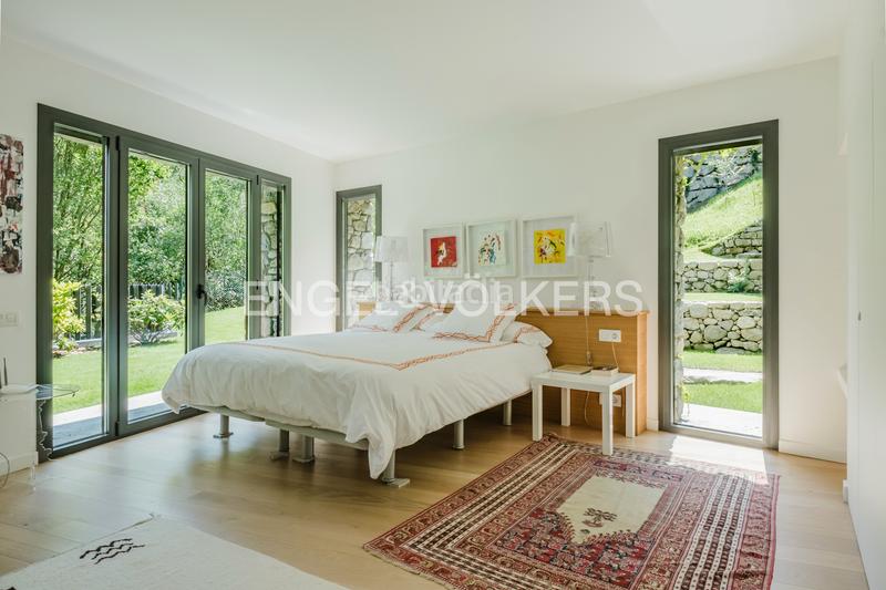 Foto a49f7937-f49a-4304-8d2c-78135b57b3a2. Xalet amb xemeneia calefacció aparcament a Els Cortals Encamp