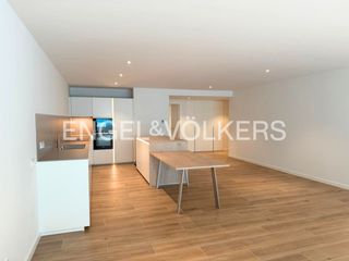 Miete Etagenwohnung in Avinguda del consell de la terra 7. Piso moderno y de lujo junto a illa carlemany