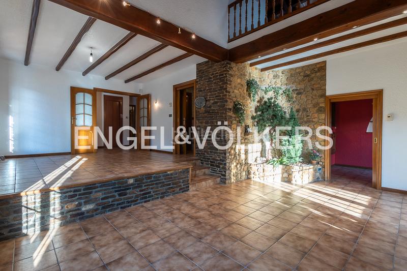 Foto 78375607-996e-4637-8c52-2531c6356176. Casa  unifamiliar en la comella en Centro Andorra la Vella