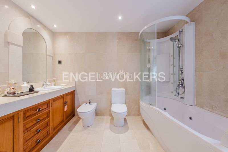 Foto 60d840a1-a625-4ff1-aa8c-5c2c6745fdd6. Casa aparellada amb xemeneia calefacció aparcament a Ordino