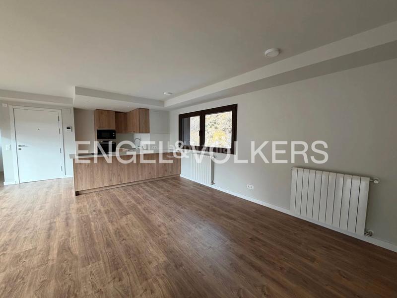 Foto 3f7dd2e0-ab2d-4d54-8588-3c1bb01c3721. Miete etagenwohnung mit parking in Soldeu-Incles Canillo