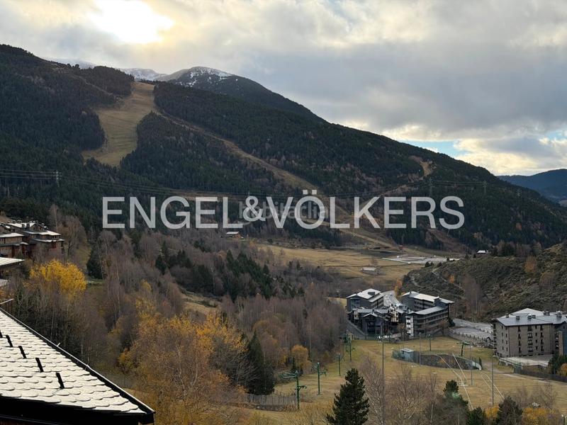 Foto 19822d66-abfa-4b95-886d-5087b28ef617. Rent flat with parking in Soldeu-Incles Canillo