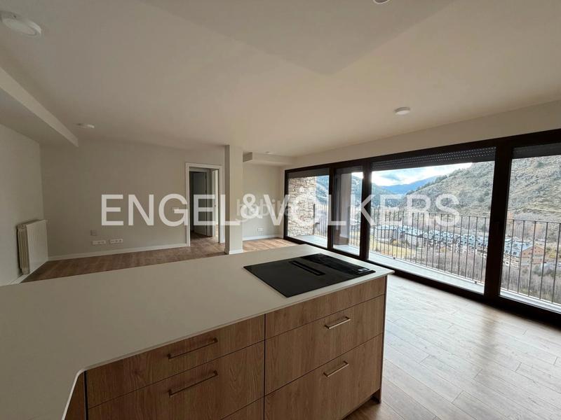 Foto 9a5370f7-bb8e-44b5-985d-d83c5a92a765. Rent flat with parking in Soldeu-Incles Canillo