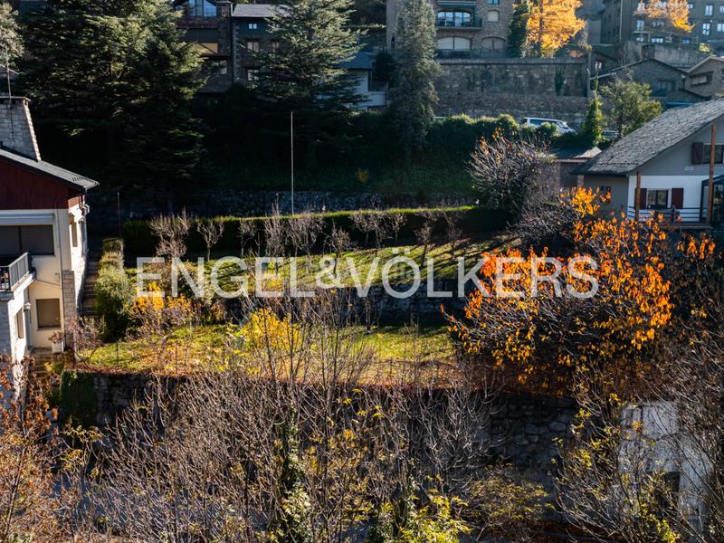 Foto 8eb77055-b17b-4c01-b8f9-2c651731388e. Wohngrundstück in Aixirivall Sant Julià de Lòria